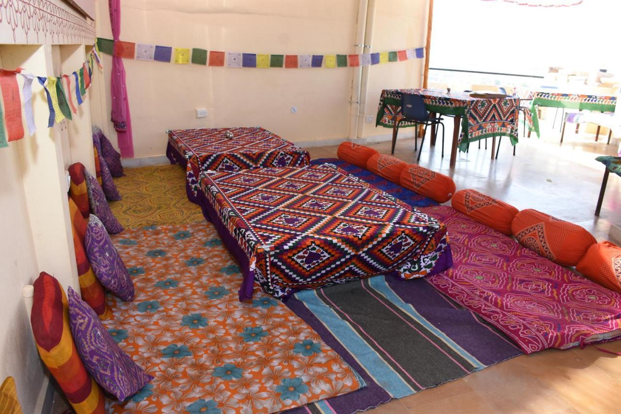 Rumi'S Home Stay Джайсалмер Екстериор снимка