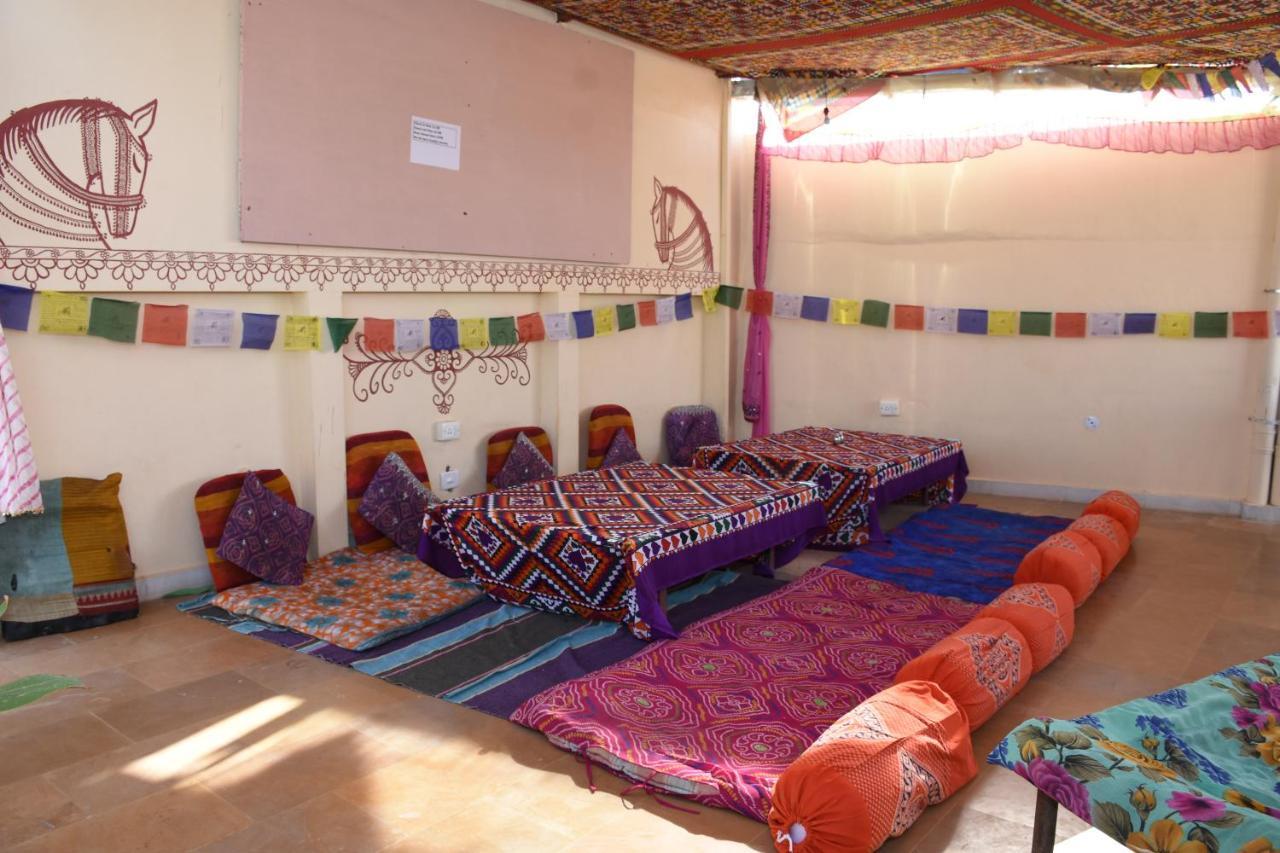 Rumi'S Home Stay Джайсалмер Екстериор снимка